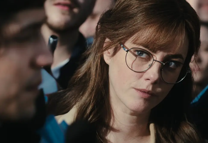 Laura Harrison dans la série Senna : vraie journaliste ou fantaisie scénaristique ?